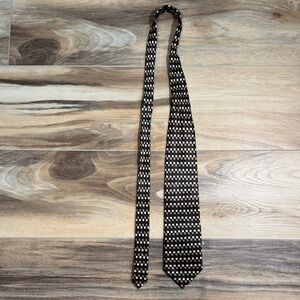 Kilburne and Finch 100% Silk Tie – Classic & Sophisticated